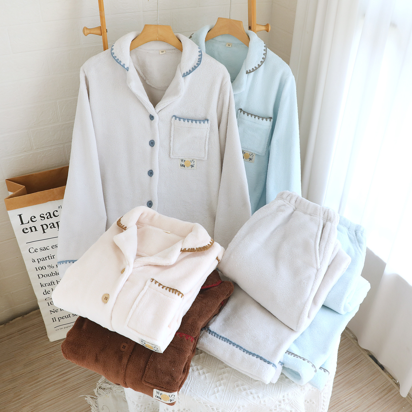 Coral Velvet Pajamas for Women in Autumn and Winter New Thickeneded Thermal Clothing Casual Flannel Soft Home Wear Set