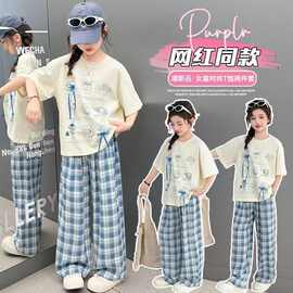 女童夏季套装2026新款洋气儿童夏装中大童短袖休闲格子裤两件套
