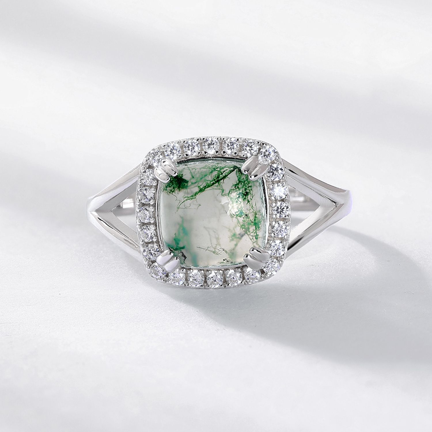 Nuevo estilo transfronterizo de torre de azúcar, anillo de ágata de hierba de agua natural S925, joyería de piedra de musgo verde plateado, estilo simple europeo y americano