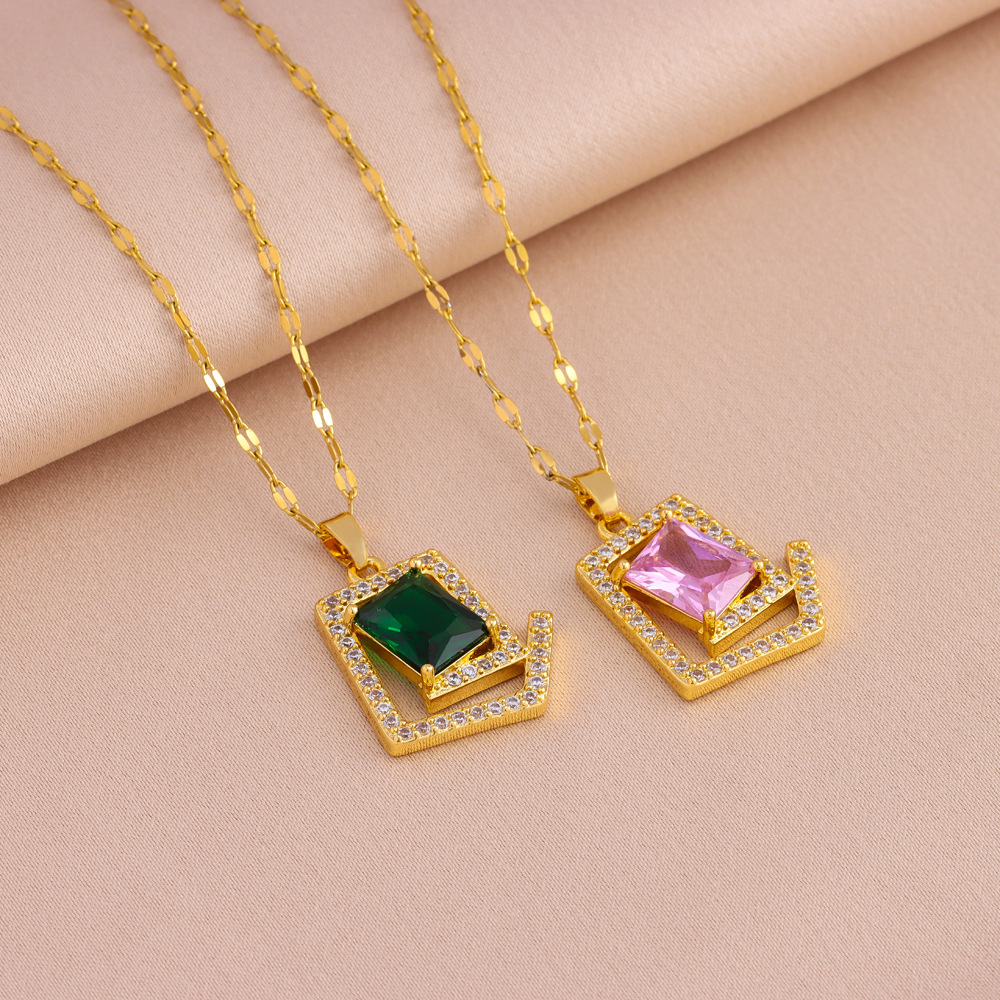 Sieradenset van verguld titaniumstaal met zirkonia voor dames_voghion.com