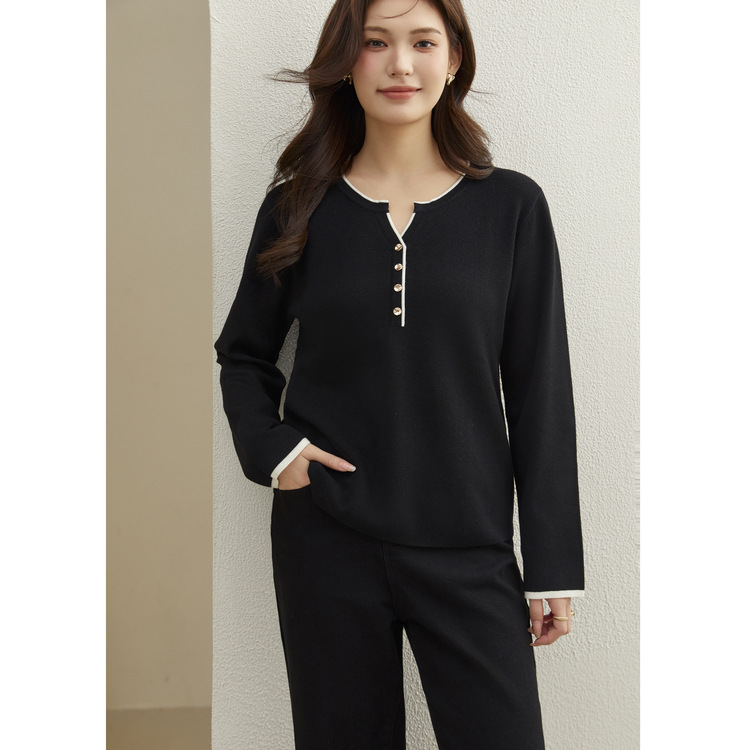 Elegant comfortable knitted sweater, down jacket, plus size