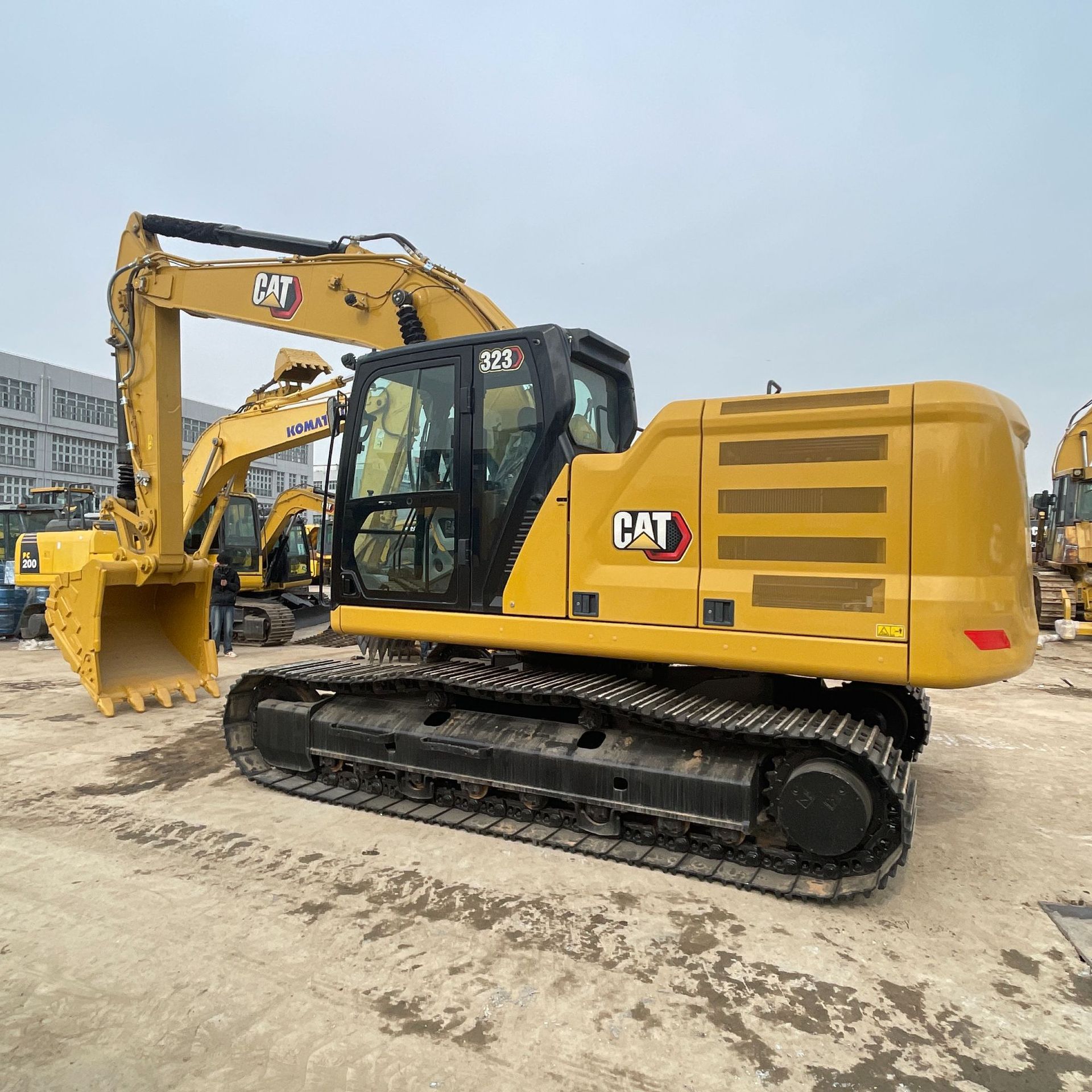 Nuevo excavador usado de la serie de Carter del excavador/el 90% de Caterpillar 323 en fuente común