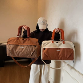 休闲背包;旅行包袋;通用双肩背包