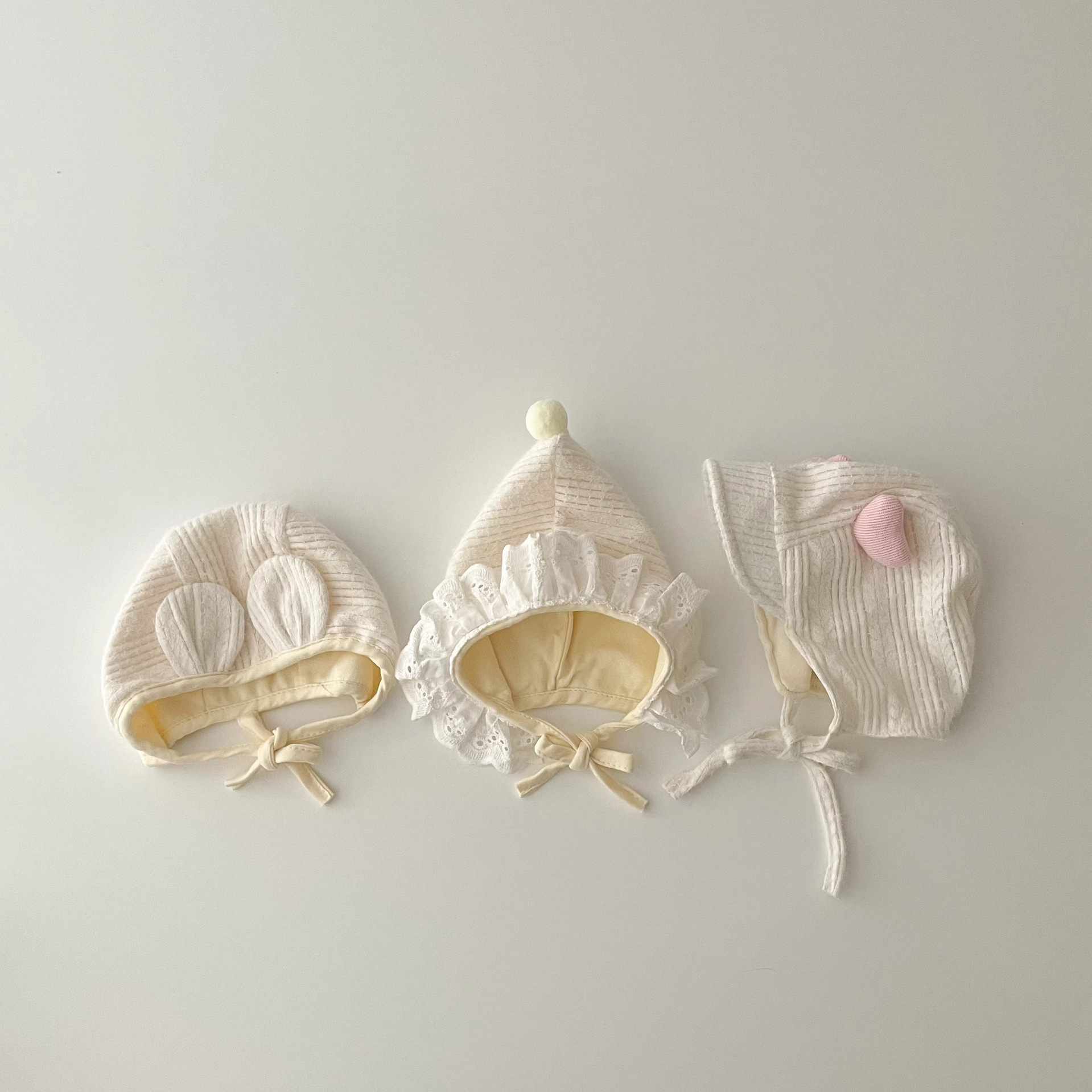 Babyhue til efterår og vinter med bomuldskant og øreklapper_voghion.com