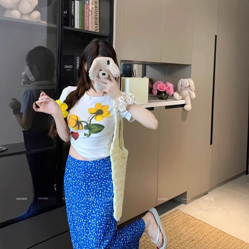 2025 Sweet Fashion Set White Print Short Sleeve T-Shirt Women Summer Floral Half-Skirt Bodycon Dress Two-Piece Set