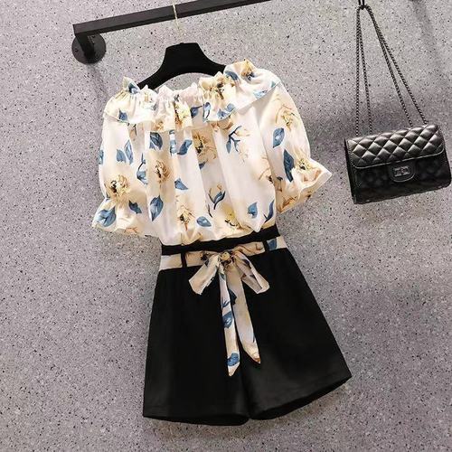 Larger size summer women's floral short-sleeve chiffon blouses and shorts sets for summer, slightly plus-size one-piece stylish two-piece sets