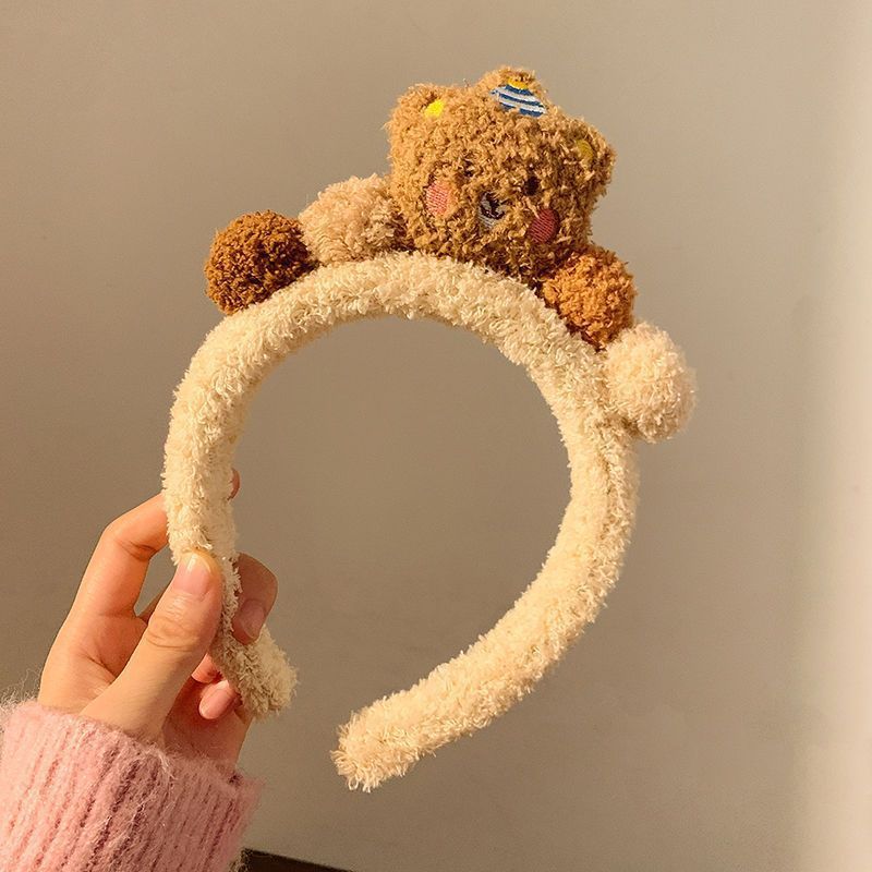 かわいい漫画の熊のカチューシャの秋冬のぬいぐるみのヘアピンの超萌えカラーの頭飾りの少女の百合毛玉のクリップのカード|undefined