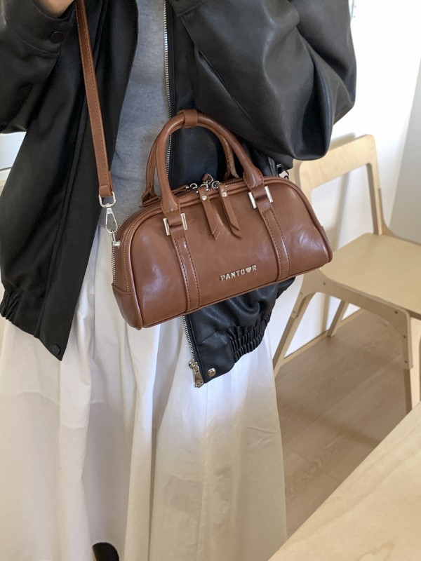 Bolsa de bolos de moda de alta humedad para mujeres 2025 nuevo bolso cuadrado transfronterizo versátil mochila de viaje