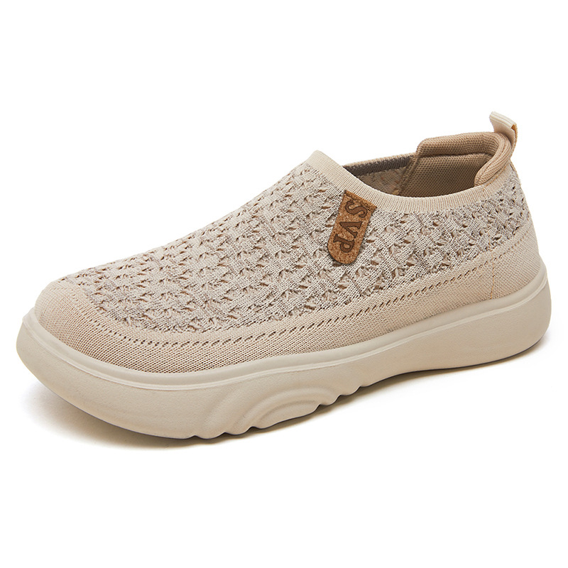 Zapatos de mujer con suela suave no cansen los pies, nuevos zapatos de tela de verano de Beijing viejos zapatos de madres de mediana edad y zapatos casuales. image 9