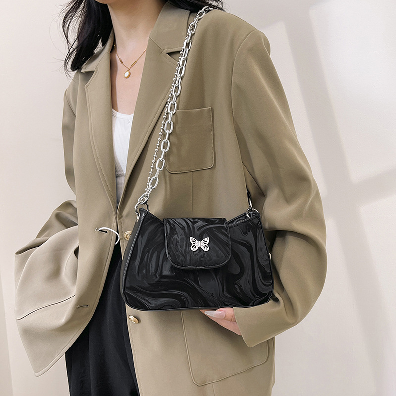 Bolsos debajo de las axilas para mujeres 2024 nuevo estilo francés nicho de alto nivel cadena de estilo extranjero bolso de hombro bolso pequeño explosivo