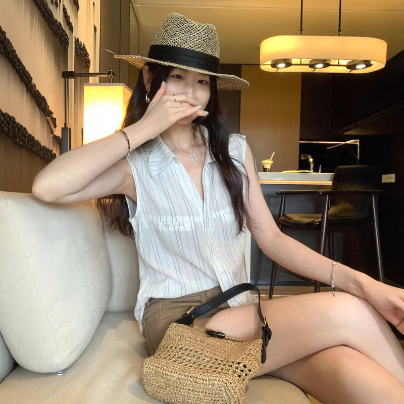 Elegant Polo Collar Shirt Striped Sleeveless Vest T-Shirt for Women 2026 New Korean Style Turn-Down Collar Outerwear Cardigan Top Elegant Polo Collar Shirt Striped Sleeveless Vest T-Shirt for Women 2026 New Korean Style Turn-Down Collar Outerwear Cardigan Top