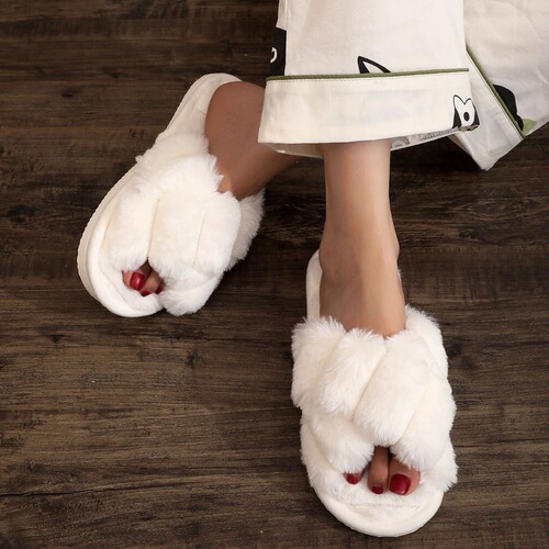 New Arrival Autumn/Winter Plush Home Shoes with Cross Design, Warm and Cozy Bedroom Slippers for Women, Cotton Slippers