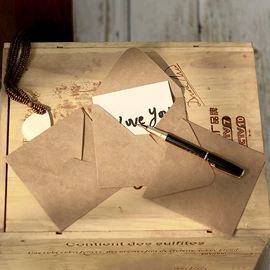 信纸、信封;贺卡