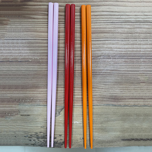 �tɫ����� 24���� �����մ�������� ��ɫ�M�����