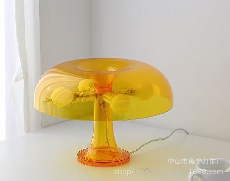 투명한 노란색 플러그 유형 - 무료 LED 광원