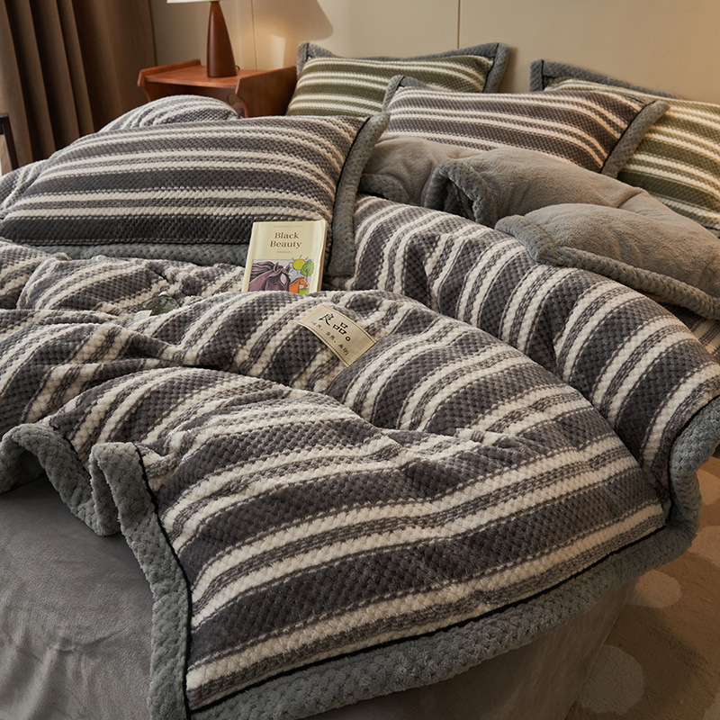 Nueva funda de edredón de terciopelo de leche de una sola pieza cubierta de edredón de terciopelo de coral de doble cara de invierno sábana de tres piezas de cuatro piezas 150x200x230