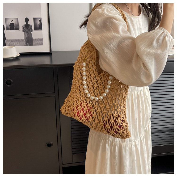 Women's Large Rope Knitting Solid Color Basic Square String Handbag display picture 1