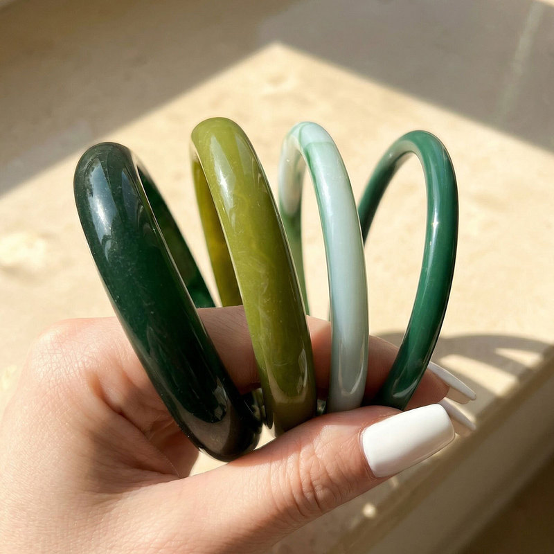 European and American Cross-Border Hot-Selling Bracelets, Green Four-Piece Set, Fashionable Stackable Resin Bracelets, Personalized Versatile Hand Accessories for Women in Summer European and American Cross-Border Hot-Selling Bracelets, Green Four-Piece Set, Fashionable Stackable Resin Bracelets, Personalized Versatile Hand Accessories for Women in Summer