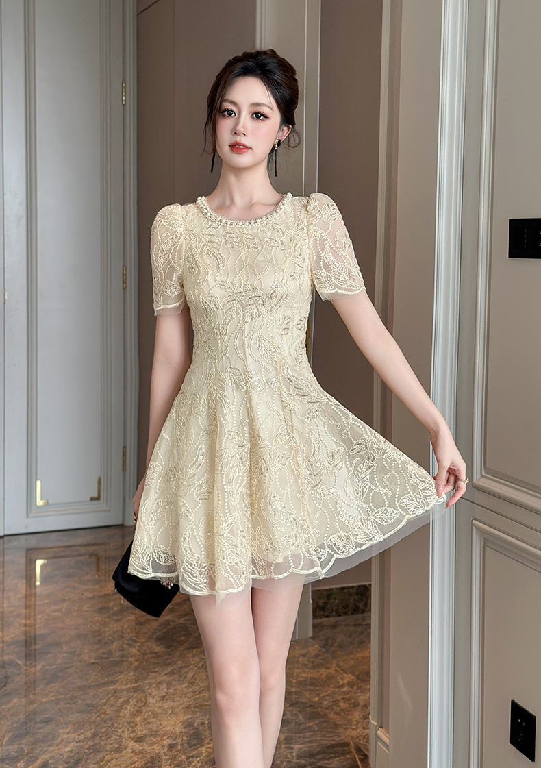 Váy ren chữ A cổ tròn thắt eo đính sequin phong cách Pháp — quả mơ vàng chi tiết 7