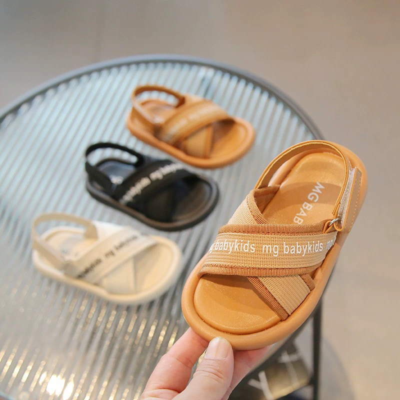Корейские повседневные спортивные детские сандалии на липучке с мягкой подошвой для мальчиков и девочек, пляжная обувь 2023, летняя новая детская обувь