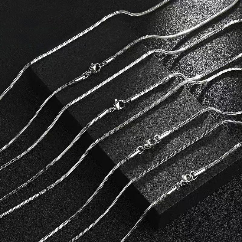 Minimalist Snake Necklace Stainless Steel Jewellery For Unisex_voghion.com