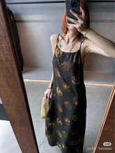 UMA 新款19姆米真丝缎桑蚕丝波点连衣裙吊带直筒裙