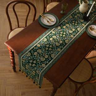 American Retro Table Flag Yarn-dyed Jacquard Branches Vine Flower Tassel Home Polyester Tablecloth Table Flag Bed End Flag One Piece