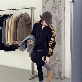 其他短外套;羽绒服;女式马甲