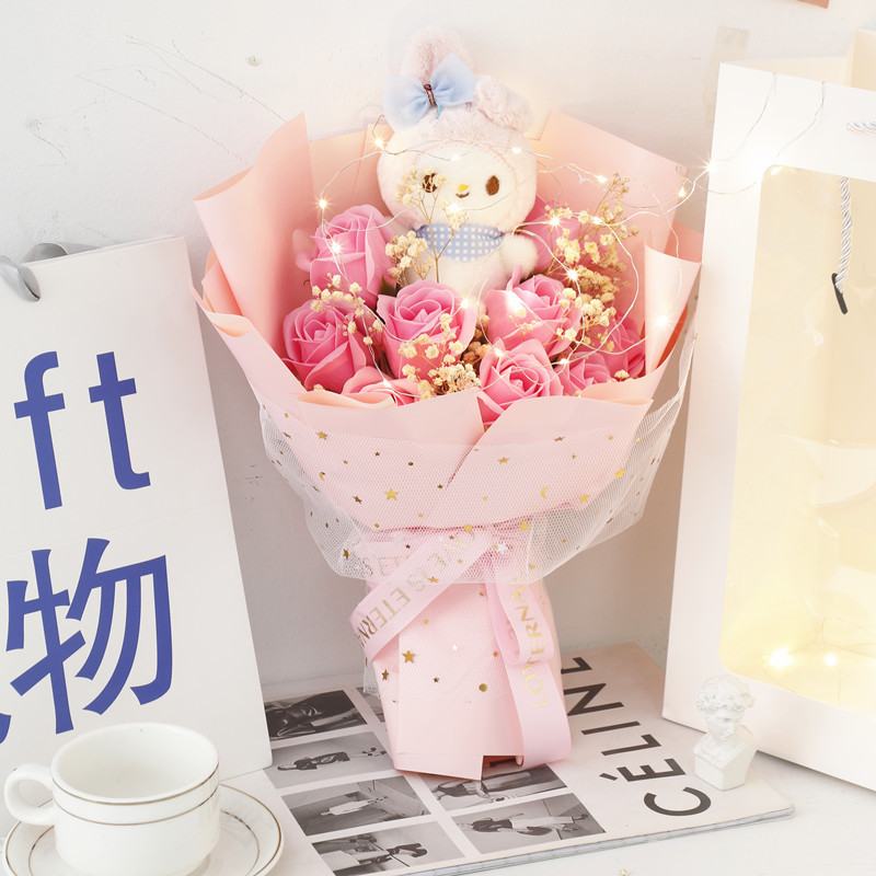 Día de la Madre Strawberry Bear Doll Muñeca Simulación Ramo de jabón de rosa Día de San Valentín Regalo de cumpleaños para novias y novias