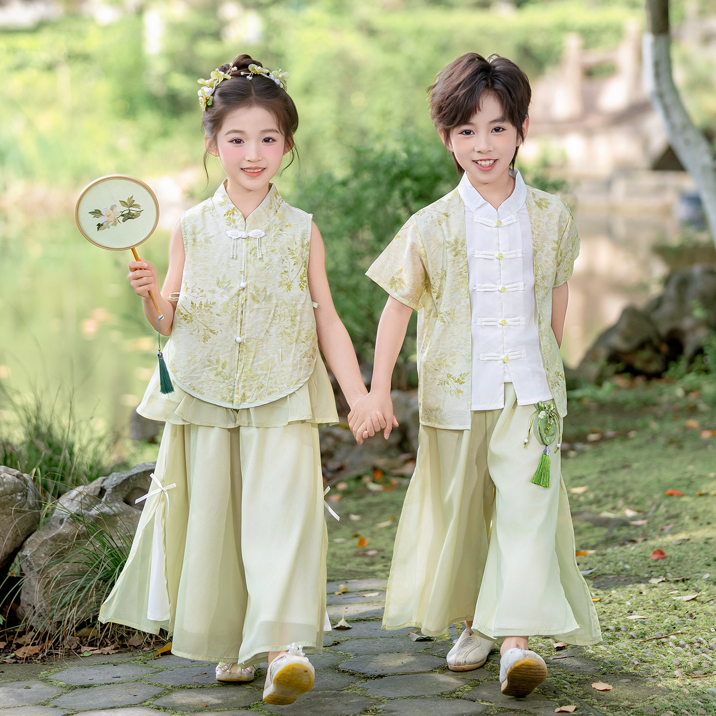 六一儿童国风汉服合唱演出服男童新中式唐装女童上春山舞蹈表演服