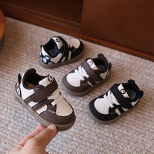 儿童学步鞋春秋新款女童软底防滑透气板鞋男童百搭卡通休闲跑步鞋
