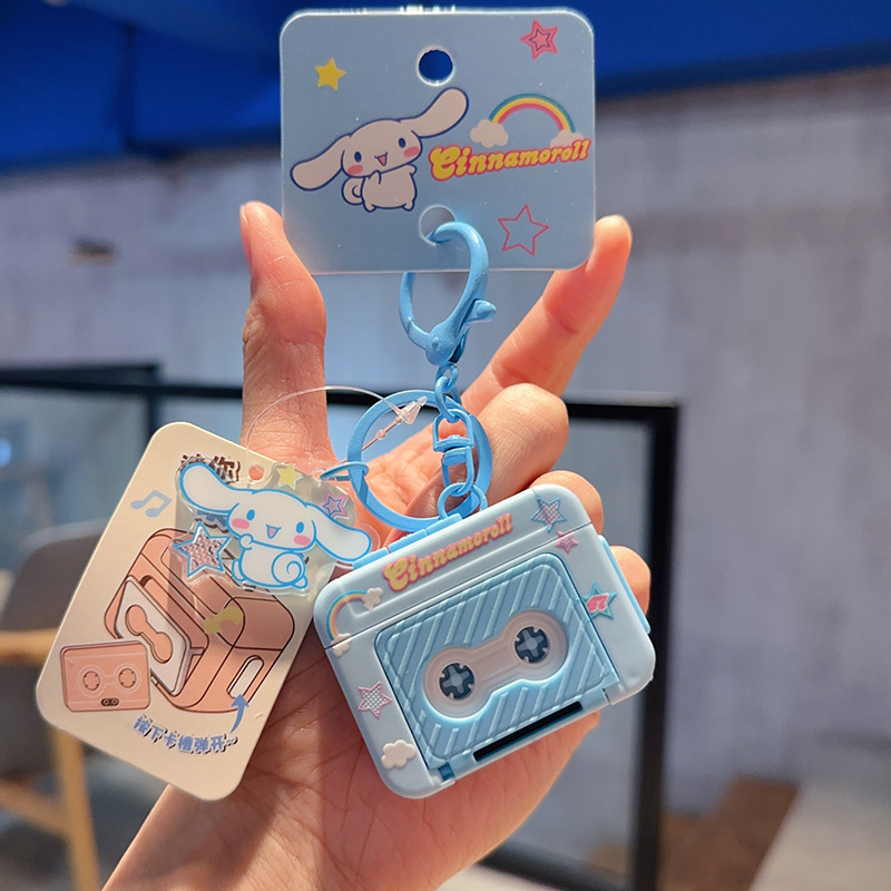 2026年新作正規品サンリオクロミぬいぐるみキーホルダー女性向け可愛いハローキティぬいぐるみカメラ小物