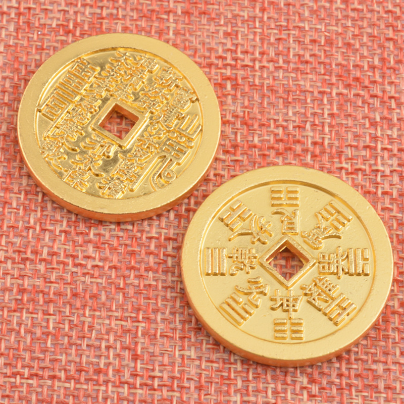 アクセサリーの山鬼銭山鬼はお金を使って骨董品を飾っています。|undefined
