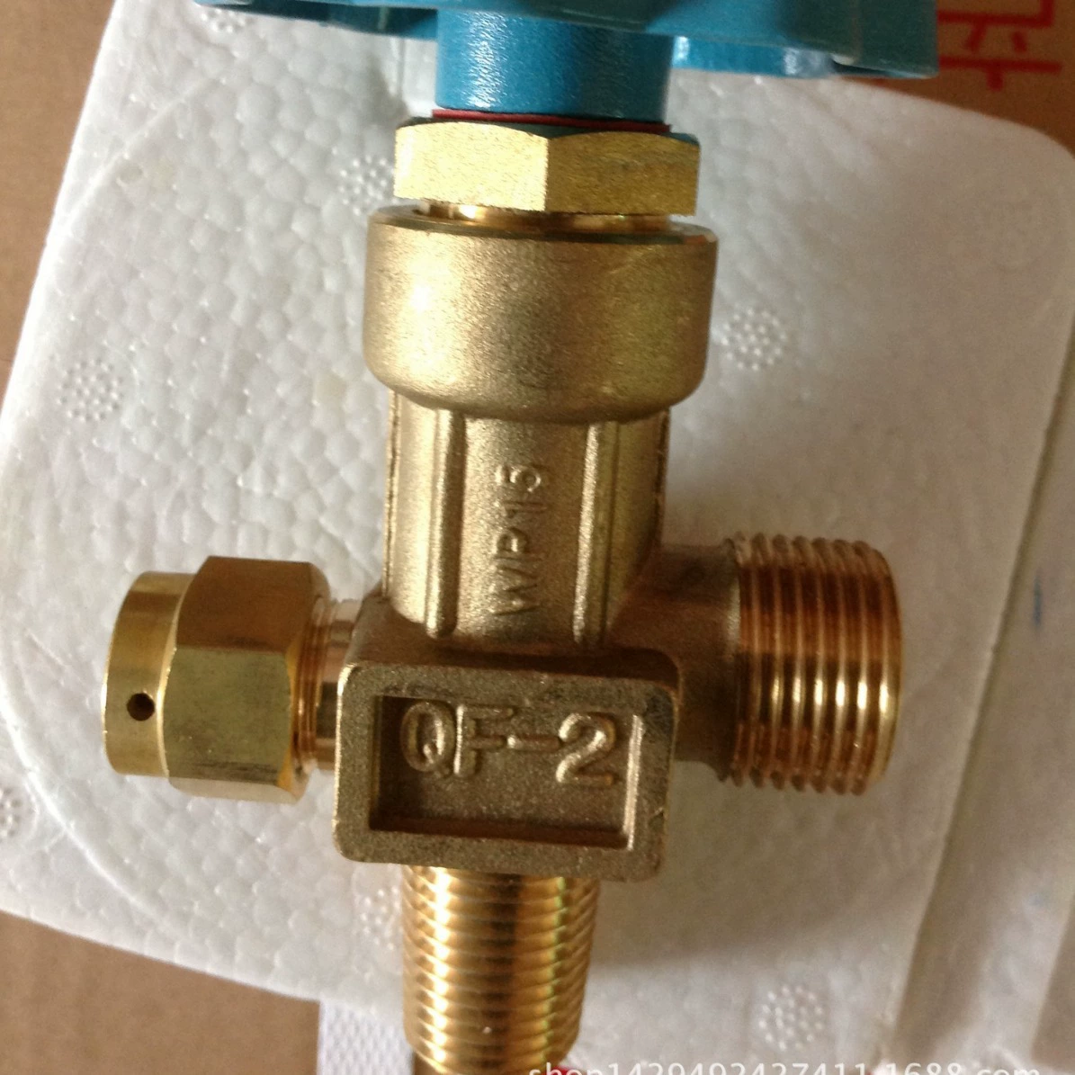 Продажа клапанов кислородных баллонов с валовой связью QF-35D, 40, 42C, 27, 1, 3, 3A, 4, 4B, 6