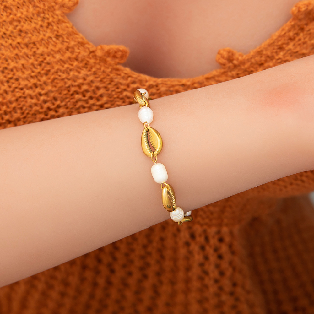 Holiday, Daily Occasion 304 Stainless Steel Material PVD Coated Real Gold Plated Cross 304 Stainless Steel Simple Style Classic Style Waterproof Non Tarnish 304 Stainless Steel Bracelets