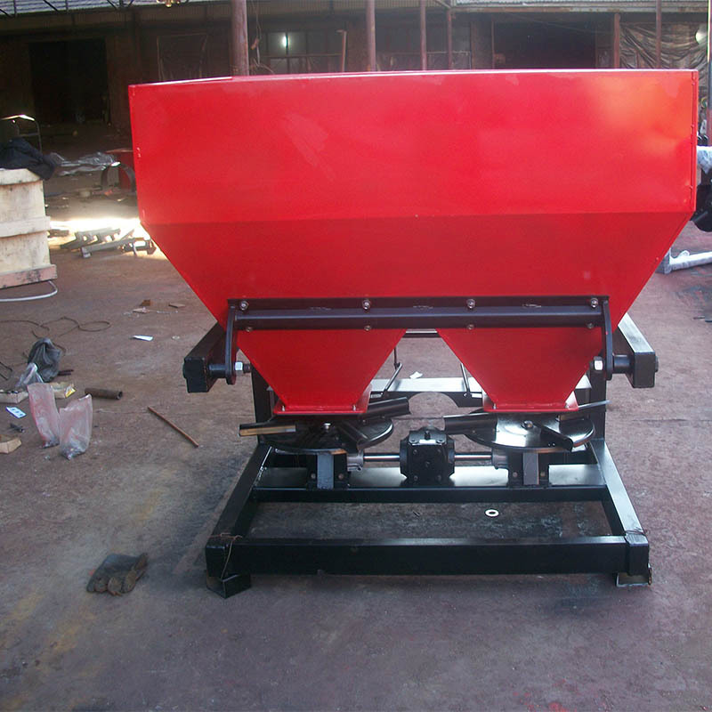 山东艾迪机械批量各种施肥机械撒播器肥料撒肥机价格