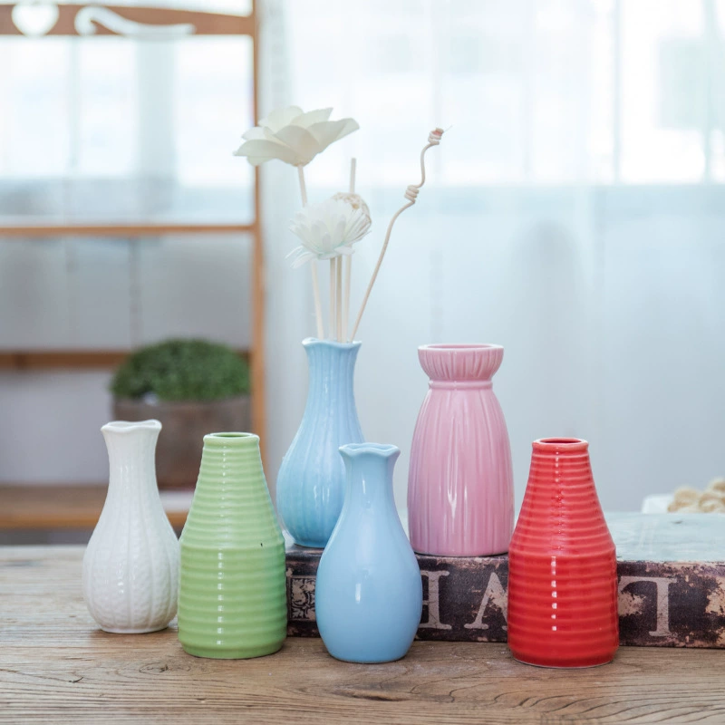 Ceramic creative fresh decorations flower-shaped, small vase, home decor