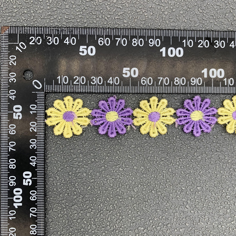 Colorido encaje de diez hojas de la flor de poliéster código de barras de encaje bordado Accesorios en stock al por mayor de encaje hecho a mano de los niños