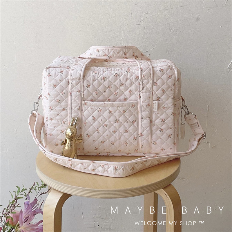 Korean Ins Mommy Bag Pure Cotton Quilted Floral Satchel Mother and Baby Bag Lightweight Multi-Functional Crossbody Maternity Bag for Going Out Korean Ins Mommy Bag Pure Cotton Quilted Floral Satchel Mother and Baby Bag Lightweight Multi-Functional Crossbody Maternity Bag for Going Out