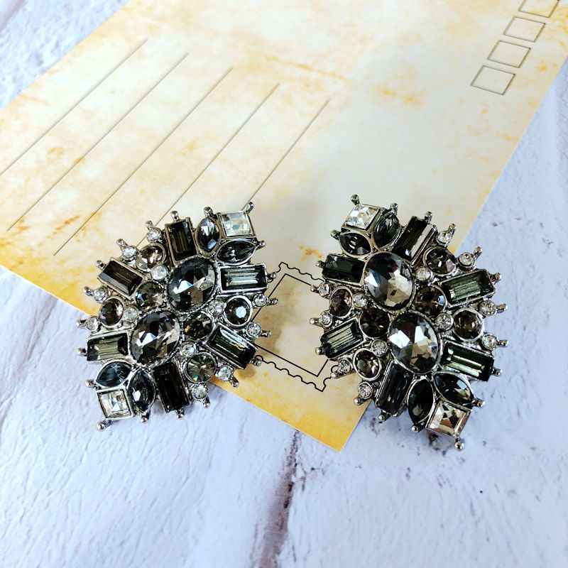 Großhandel Schmuck Edelstein Tropfen Glasur Perlen Perlenohrringe Nihaojewelry display picture 4