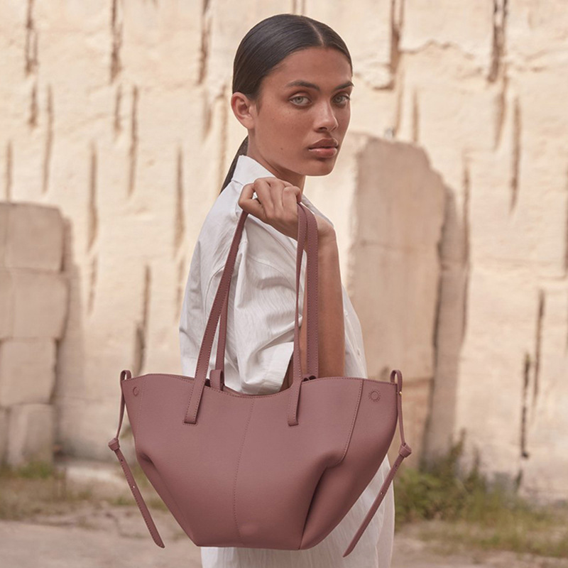 クロスボーダー高バージョン本革POEIVE大容量ショッピングバッグ片肩手提げトート翼女性カバンシワバッグ