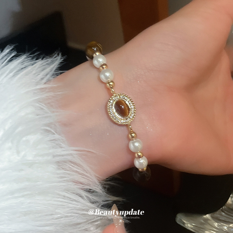 Maillard, pulsera de perlas geométricas con incrustaciones de diamantes, pulsera de estilo palacio retro francés para mujer, joyería de sentido avanzado de moda al por mayor
