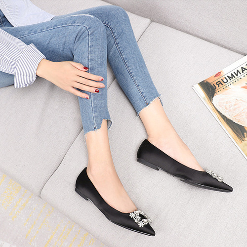 Size 41 4332 Women's Shoes Pointed Toe 42 Fashion Small Single Shoes 3331 Xiuhe Rhinestone Flat Wedding Shoes Red Size Large