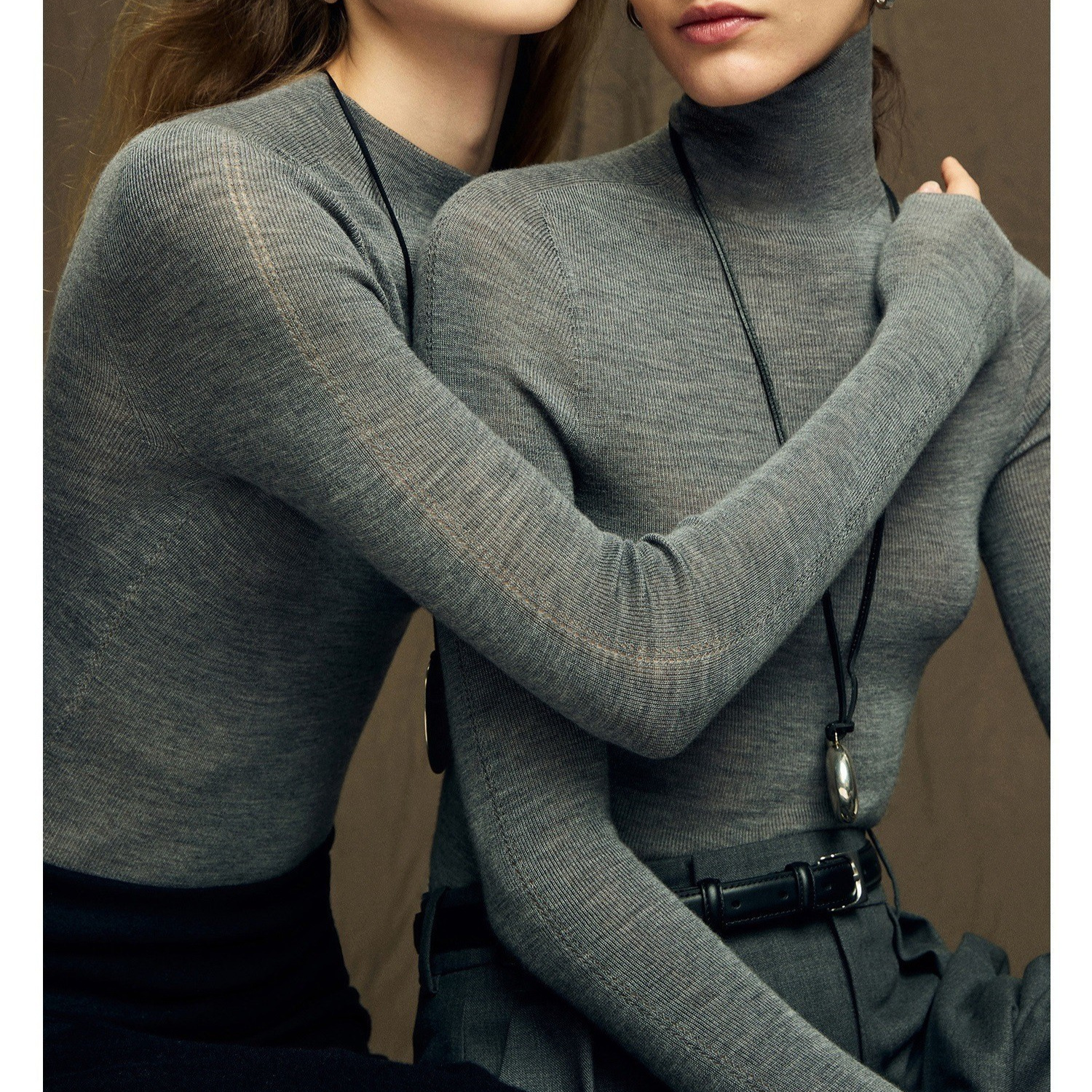 Italian Luxury 120S Washable 160S Wool 18-Stitch Seamless Bottoming Knitwear Women's Top