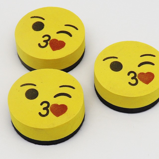 Borrador de pizarra magnética Eva borrador seco magnético fieltro paño borrador dibujos animados cara sonriente expresión borrador fabricante en stock image 10