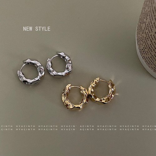 Minimalist cold wind circle irregular metal earrings Korean style high-end round earrings European and American temperament earrings jewelry
