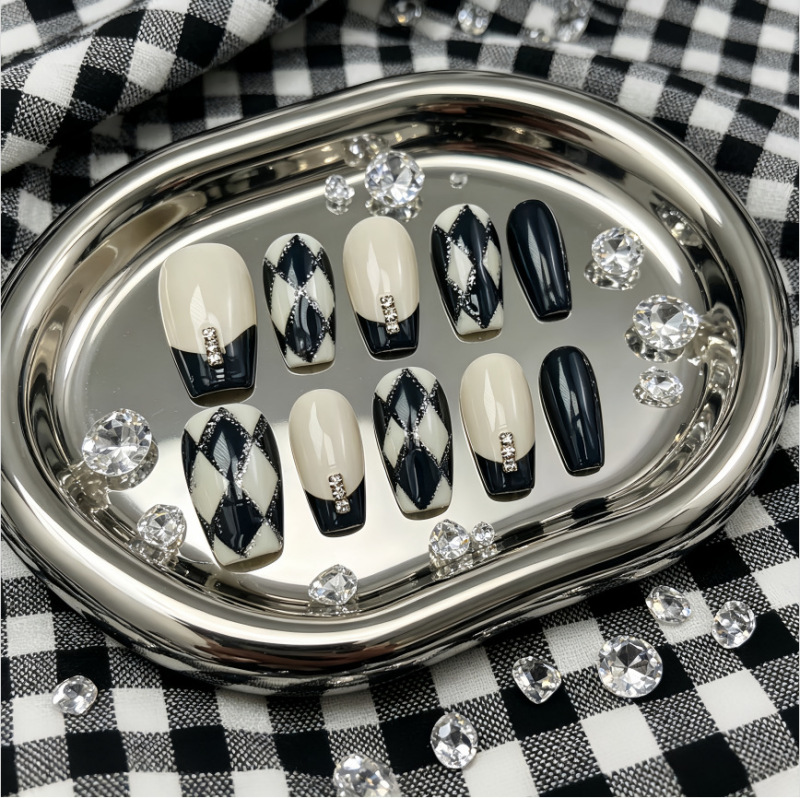 French-Style Hand-Painted Striped Rhinestone Chain Nail Art, Purely Handmade Wearable Nails, Detachable Finished Nail Pieces, Versatile