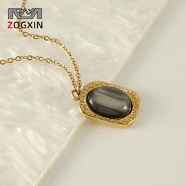 耳环;项链;耳钉