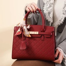 广州工厂直营红色婚礼包包女新娘婚包送礼物高级感斜挎包日常用