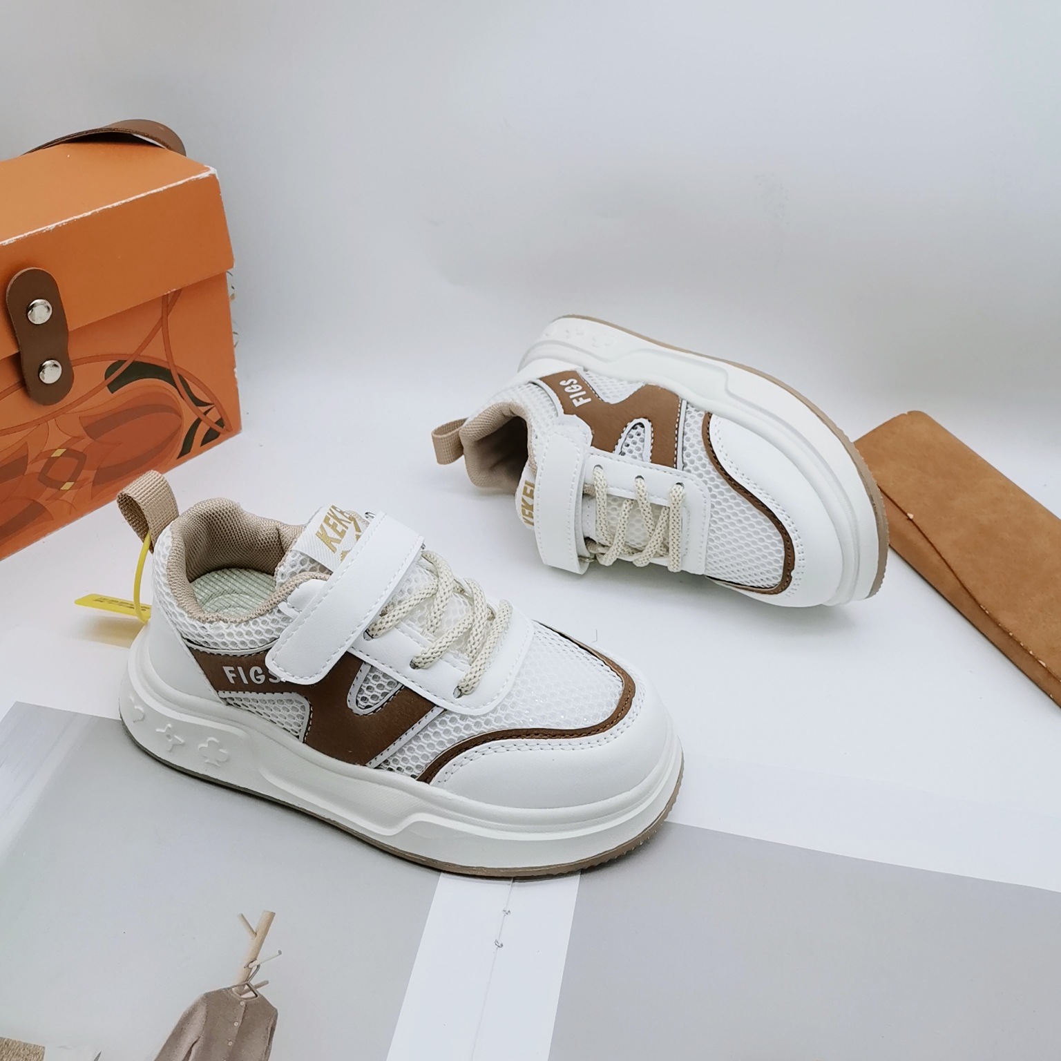 Calzado deportivo para hombre 2025 primavera transparente nuevos zapatos para niños, niños pequeños y medianos, zapatos de papá, zapatos deportivos para niños